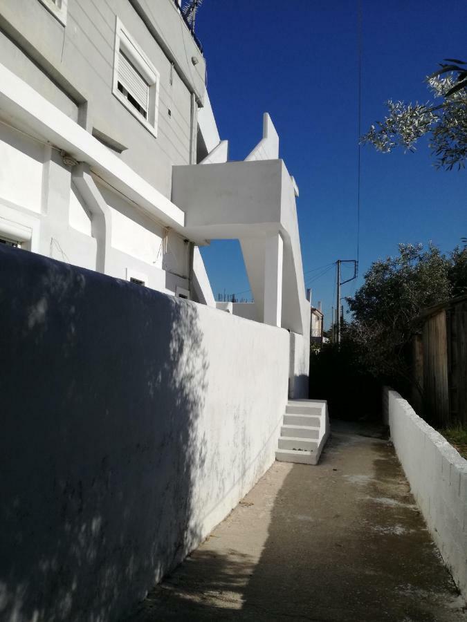 Seven Seas Apartments Artemida  Buitenkant foto