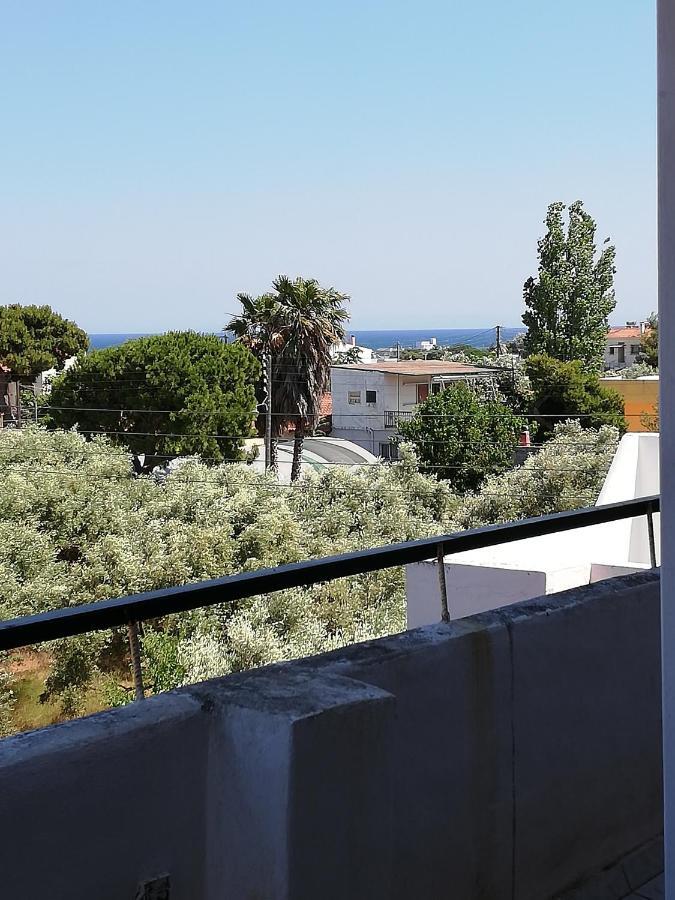 Seven Seas Apartments Artemida  Buitenkant foto